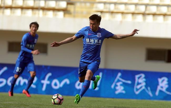 奇闻揭秘：巴西球星自掏腰包加盟中超，为追逐梦想付出数十万代价