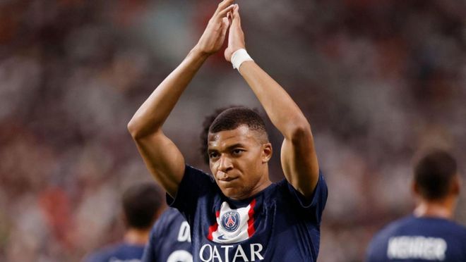 穆勒：留胡子是想尝试不同的造型，队友们很喜欢我的络腮胡