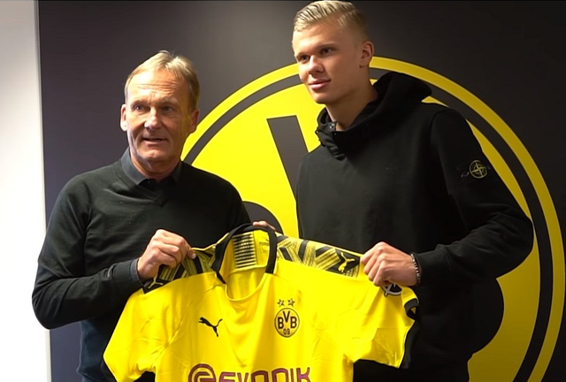 布伦森15分＆哈特13分，尼克斯半场22次罚球，雄鹿6次